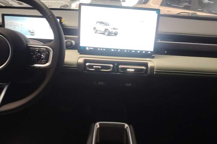 Used Baojun Spark EUV 2026 301km Flagship Edition Audio And AC Panel