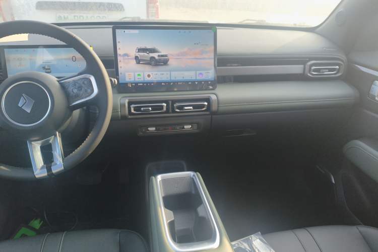 Used Baojun Spark EUV 2026 301km Flagship Edition Audio And AC Panel