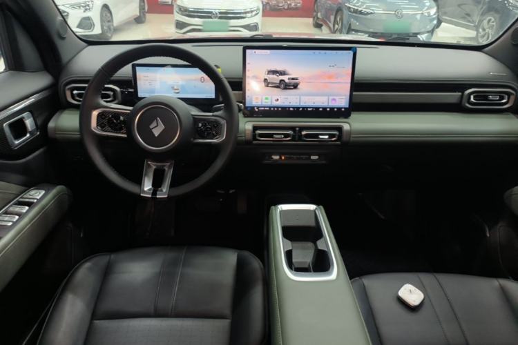 Used Baojun Spark EUV 2026 301km Flagship Edition Center Console