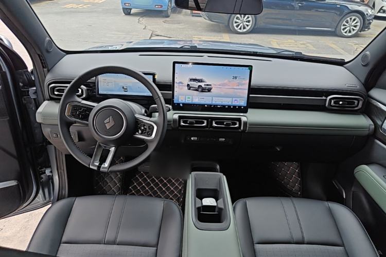 Used Baojun Spark EUV 2026 301km Flagship Edition Center Console