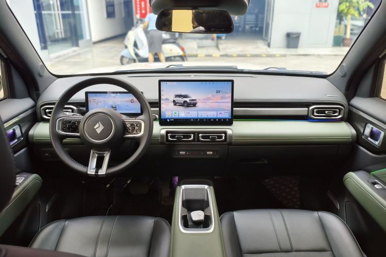 Used Baojun Spark EUV 2026 Model 501km Smart Luxury Edition Center Console