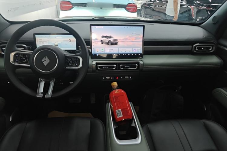 Used Baojun Spark EUV 2026 301km Flagship Edition Center Console