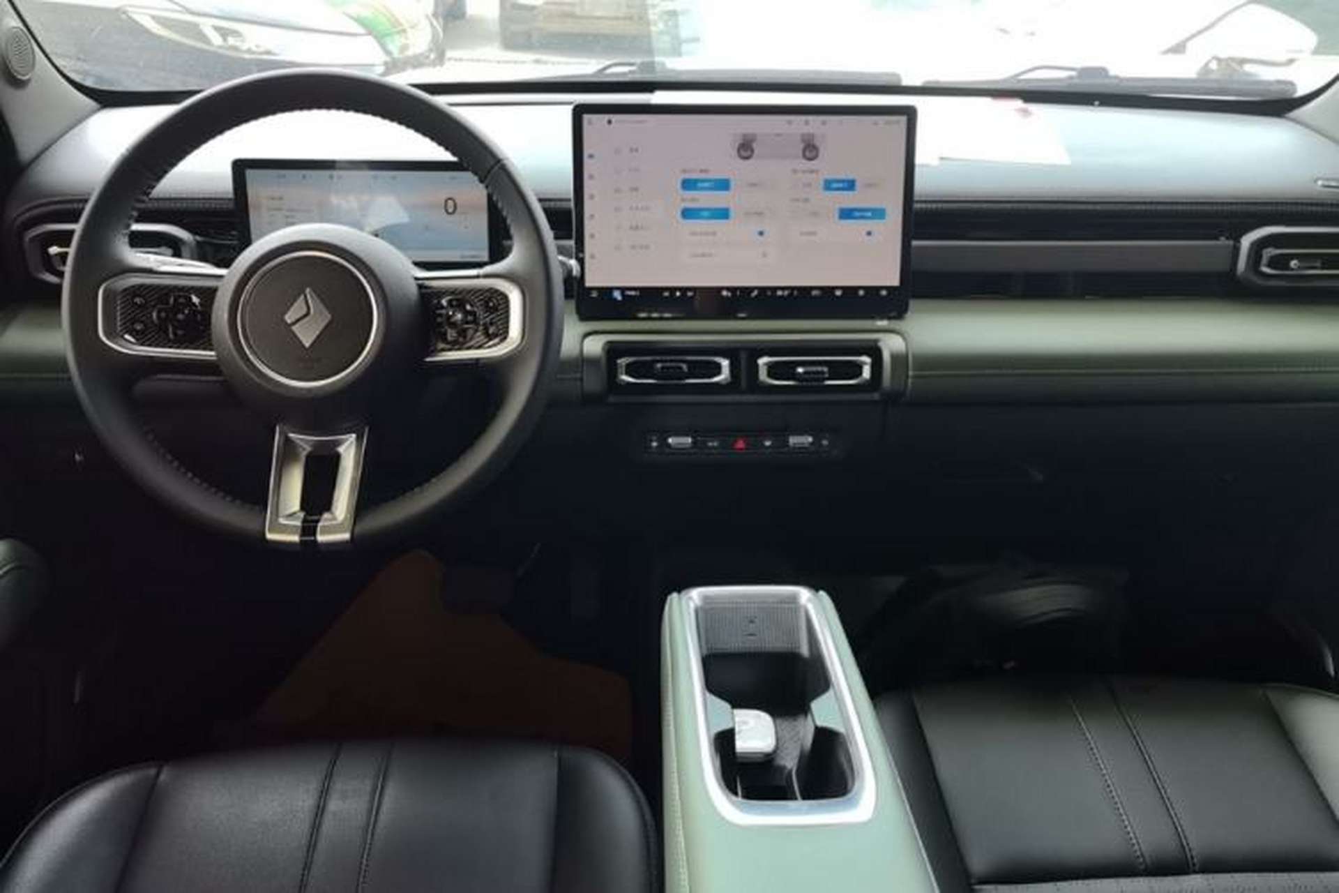Used Baojun Spark EUV 2026 Model 501km Flagship Edition Center Console