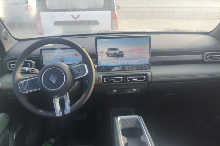 Used Baojun Spark EUV 2026 301km Flagship Edition Center Console