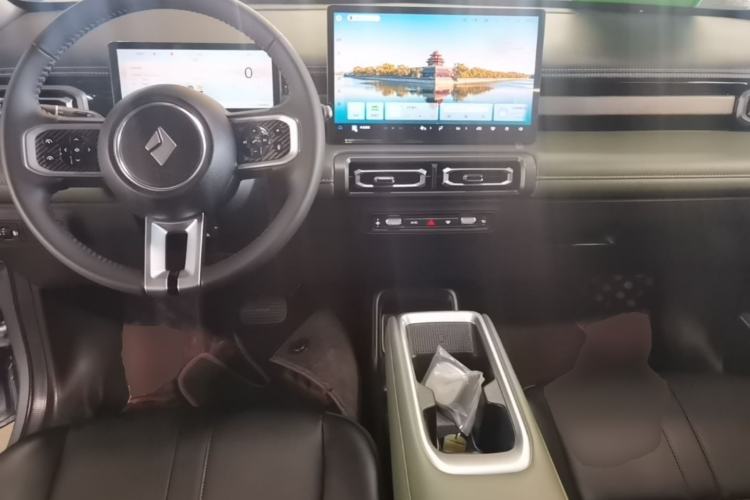 Used Baojun Spark EUV 2026 301km Flagship Edition Center Console