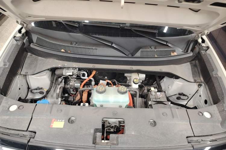Used Baojun Spark EUV 2026 Model 501km Smart Luxury Edition Engine Bay