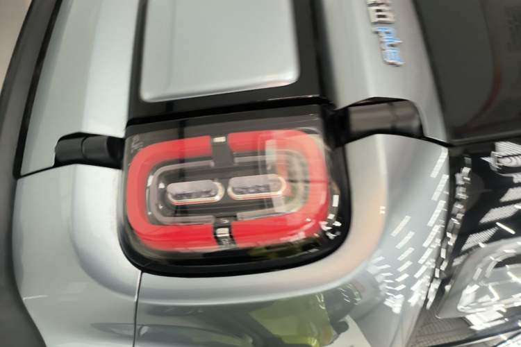 Used Baojun Spark EUV 2026 301km Flagship Edition Exterior 3