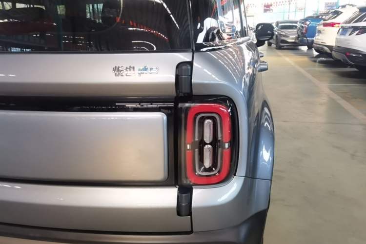Used Baojun Spark EUV 2026 301km Flagship Edition Exterior 3