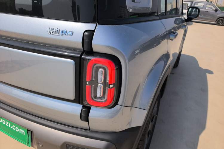 Used Baojun Spark EUV 2026 301km Flagship Edition Exterior 3