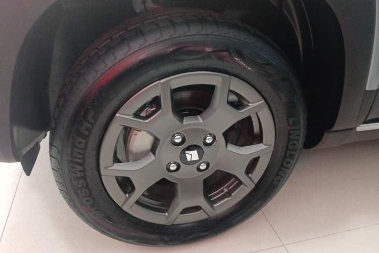 Used Baojun Spark EUV 2026 301km Flagship Edition Exterior 4