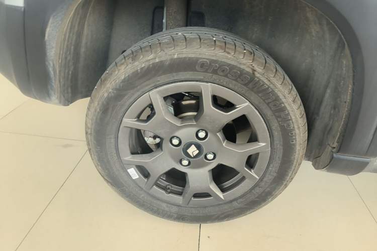 Used Baojun Spark EUV 2026 301km Flagship Edition Exterior 5