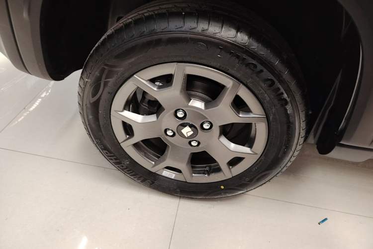 Used Baojun Spark EUV 2026 301km Flagship Edition Exterior 5