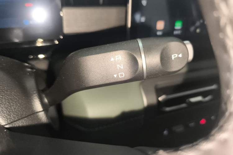 Used Baojun Spark EUV 2026 301km Flagship Edition Gear Lever
