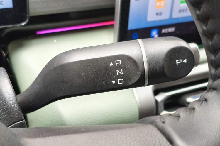 Used Baojun Spark EUV 2026 Model 501km Smart Luxury Edition Gear Lever