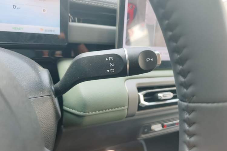 Used Baojun Spark EUV 2026 301km Flagship Edition Gear Lever