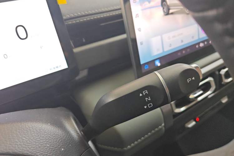 Used Baojun Spark EUV 2026 301km Flagship Edition Gear Lever