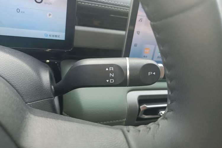 Used Baojun Spark EUV 2026 301km Flagship Edition Gear Lever