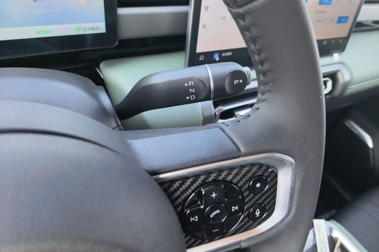 Used Baojun Spark EUV 2026 301km Flagship Edition Gear Lever