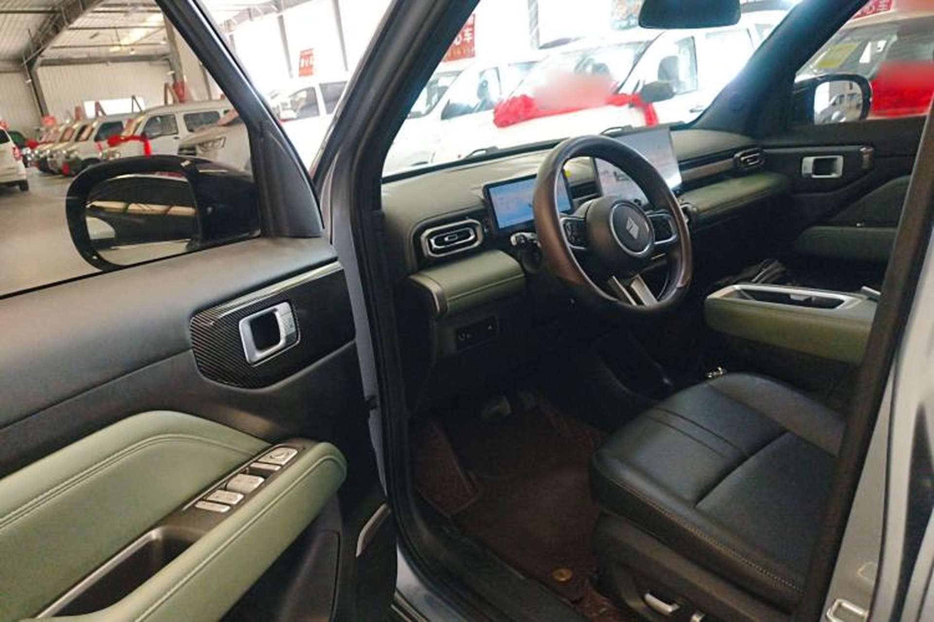 Used Baojun Spark EUV 2026 301km Flagship Edition Interior 3