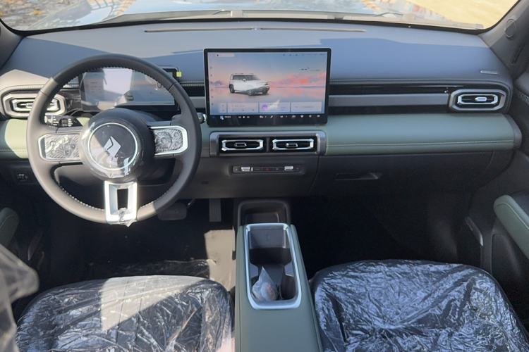 Used Baojun Spark EUV 2026 301km Flagship Edition Interior 3