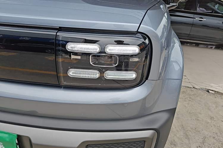Used Baojun Spark EUV 2026 301km Flagship Edition Left Front Headlight