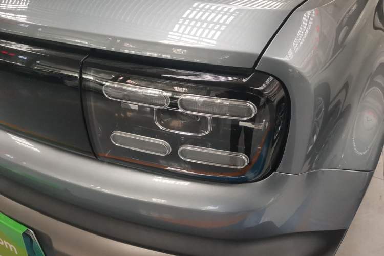 Used Baojun Spark EUV 2026 301km Flagship Edition Left Front Headlight