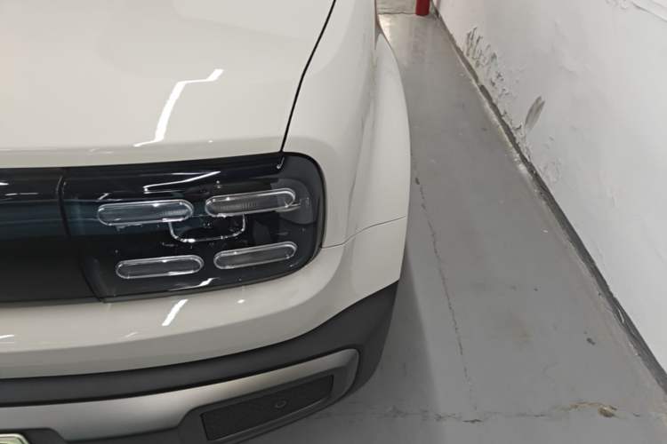 Used Baojun Spark EUV 2026 301km Flagship Edition Left Front Headlight