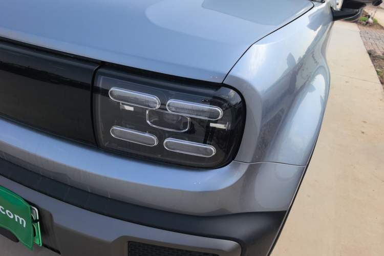 Used Baojun Spark EUV 2026 301km Flagship Edition Left Front Headlight