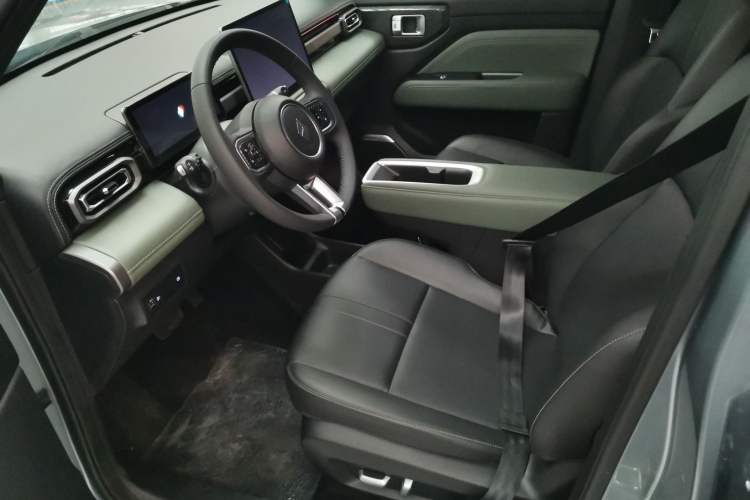 Used Baojun Spark EUV 2026 301km Flagship Edition Left Front Seat