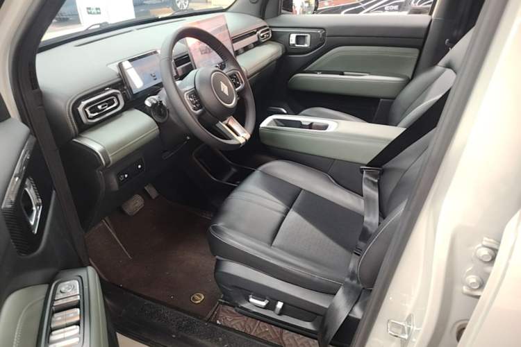 Used Baojun Spark EUV 2026 Model 501km Smart Luxury Edition Left Front Seat