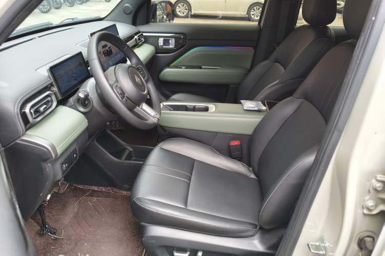 Used Baojun Spark EUV 2026 Model 501km Smart Luxury Edition Left Front Seat