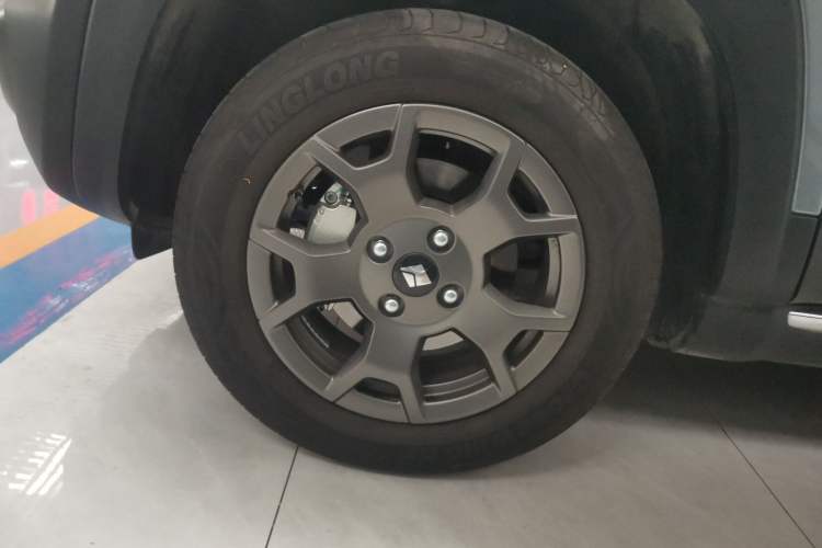Used Baojun Spark EUV 2026 301km Flagship Edition Left Front Wheel Hub