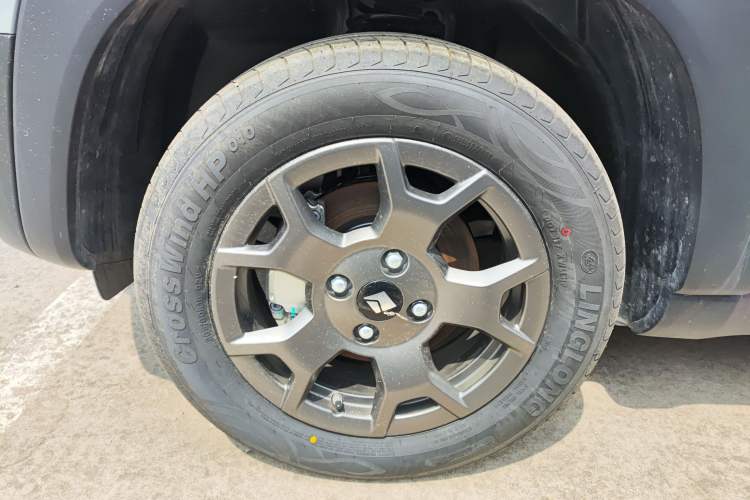 Used Baojun Spark EUV 2026 301km Flagship Edition Left Front Wheel Hub