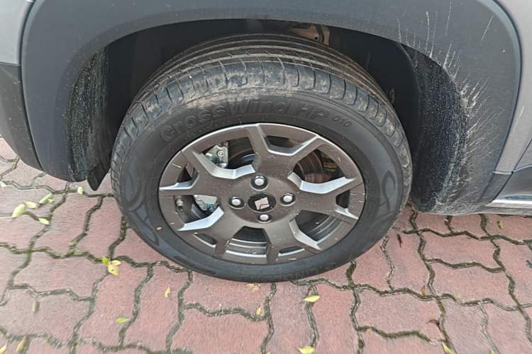 Used Baojun Spark EUV 2026 301km Flagship Edition Left Front Wheel Hub