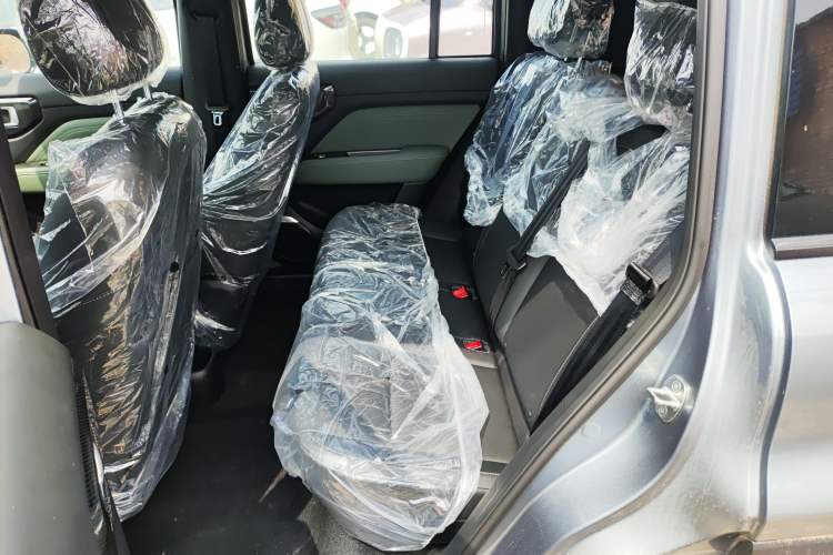 Used Baojun Spark EUV 2026 301km Flagship Edition Left Rear Seat