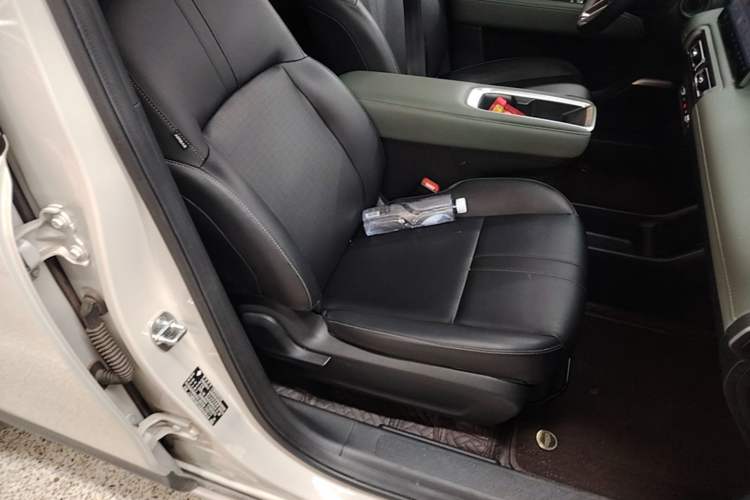 Used Baojun Spark EUV 2026 Model 501km Smart Luxury Edition Right Front Seat