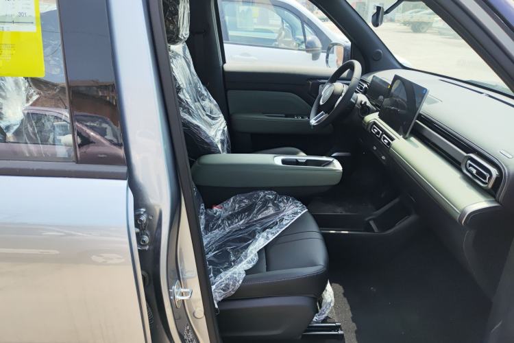 Used Baojun Spark EUV 2026 301km Flagship Edition Right Front Seat