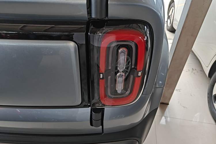 Used Baojun Spark EUV 2026 301km Flagship Edition Right Rear Taillight