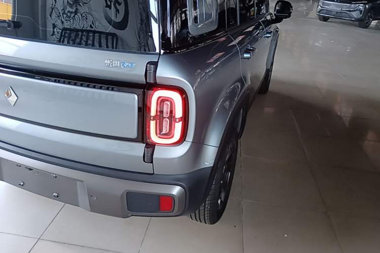 Used Baojun Spark EUV 2026 301km Flagship Edition Right Rear Taillight