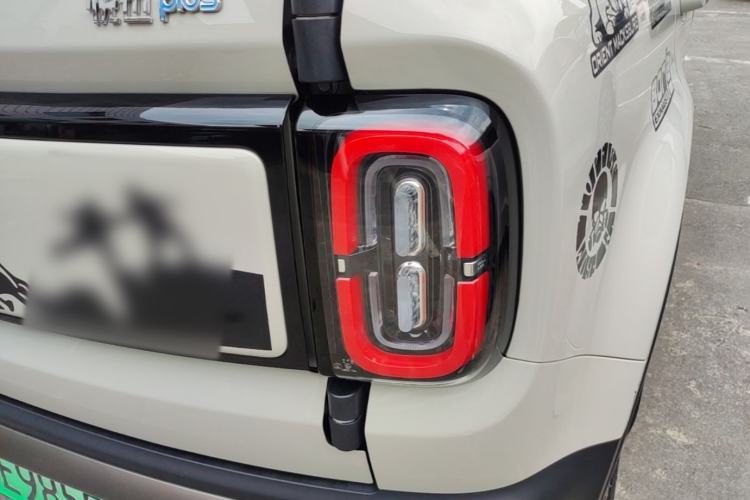 Used Baojun Spark EUV 2026 301km Flagship Edition Right Rear Taillight