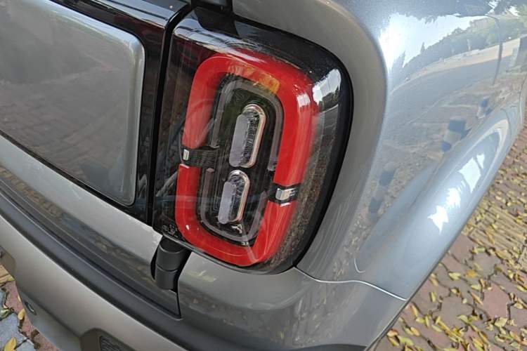 Used Baojun Spark EUV 2026 301km Flagship Edition Right Rear Taillight