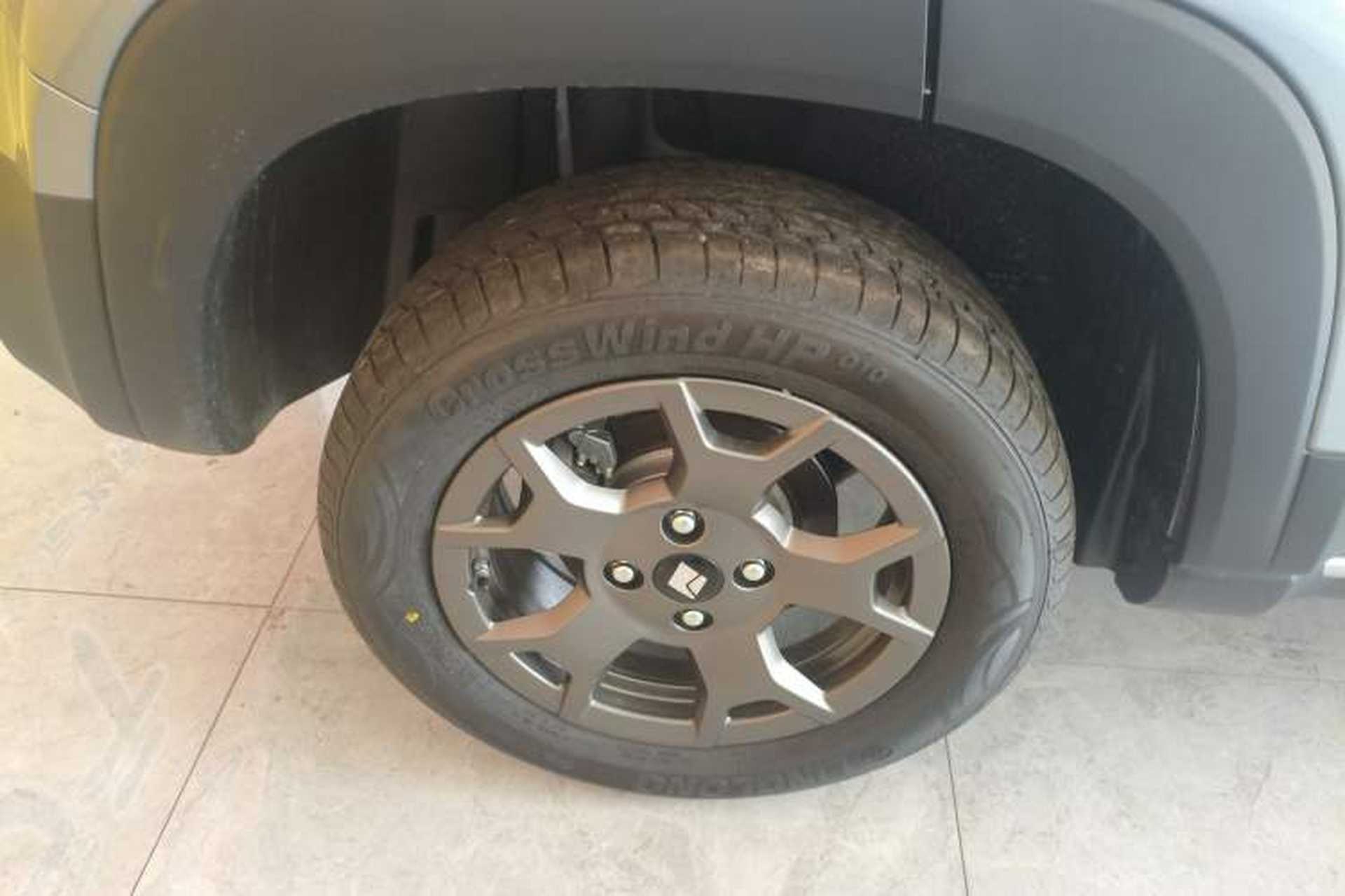 Used Baojun Spark EUV 2026 301km Flagship Edition Right Rear Wheel Hub