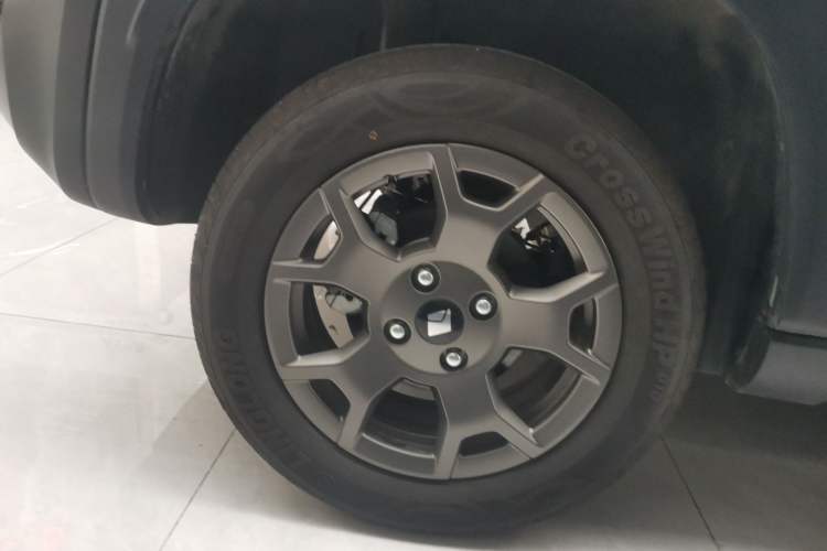 Used Baojun Spark EUV 2026 301km Flagship Edition Right Rear Wheel Hub