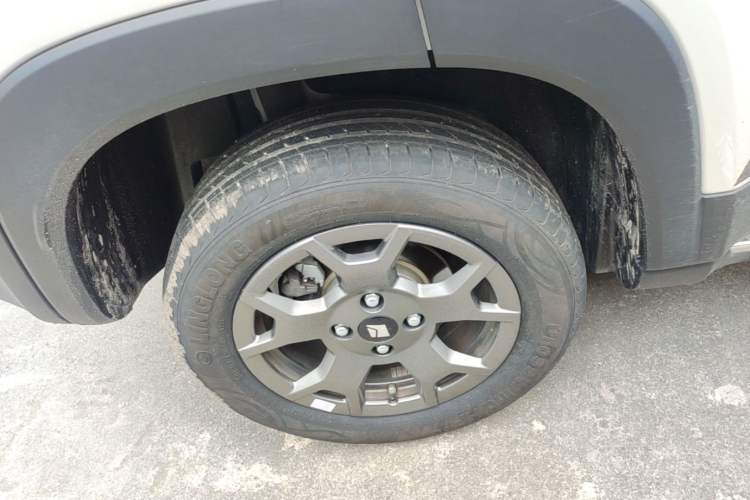 Used Baojun Spark EUV 2026 301km Flagship Edition Right Rear Wheel Hub