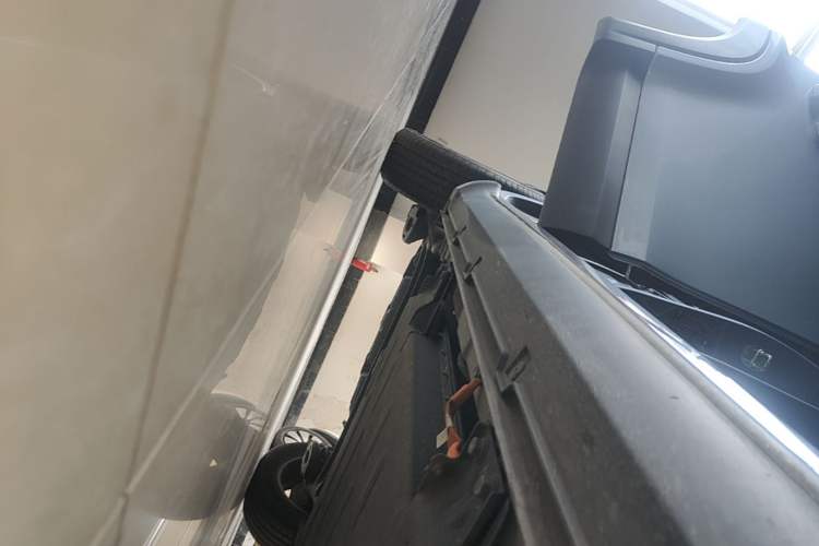 Used Baojun Spark EUV 2026 301km Flagship Edition Right Side Sill
