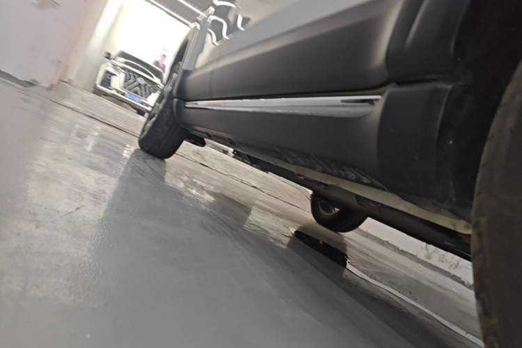 Used Baojun Spark EUV 2026 301km Flagship Edition Right Side Sill
