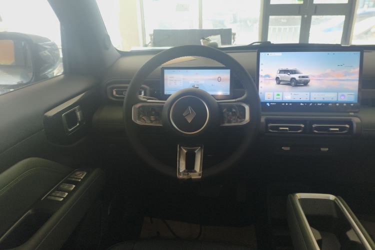 Used Baojun Spark EUV 2026 301km Flagship Edition Steering Wheel