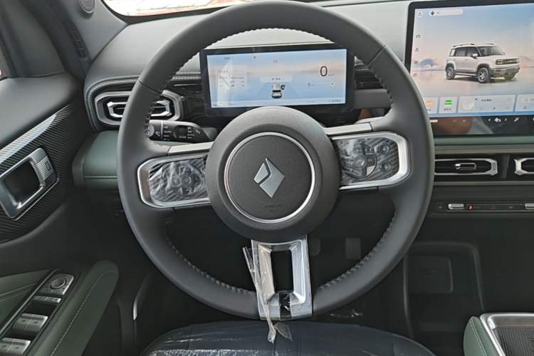 Used Baojun Spark EUV 2026 301km Flagship Edition Steering Wheel