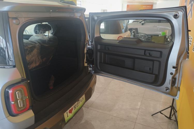 Used Baojun Spark EUV 2026 301km Flagship Edition Trunk