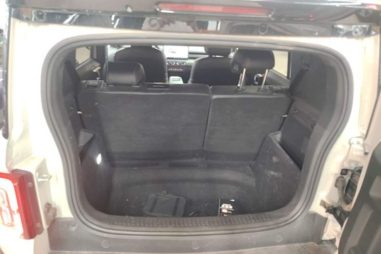 Used Baojun Spark EUV 2026 Model 501km Smart Luxury Edition Trunk
